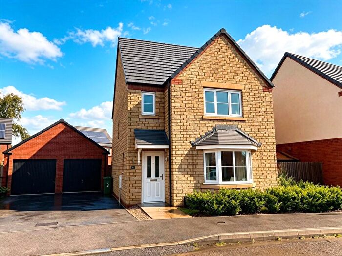 3 Bedroom Detached House For Sale In Cooper Crescent, Stratford-Upon-Avon, Warwickshire, CV37