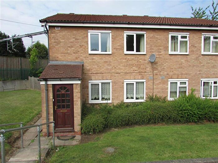 1 Bedroom Maisonette To Rent In Chaucer Close, Tamworth, B79