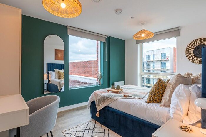 2 Bedroom Flat To Rent In Flat, Hairpin House, Bradford Street, Birmingham, B12