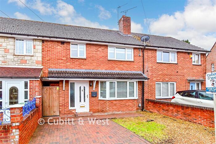 3 Bedroom Terraced House For Sale In Dockenfield Close, Havant, Hampshire, PO9