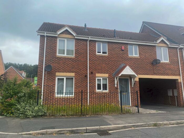 2 Bedroom Flat To Rent In Scholars Way, Mansfield, NG18