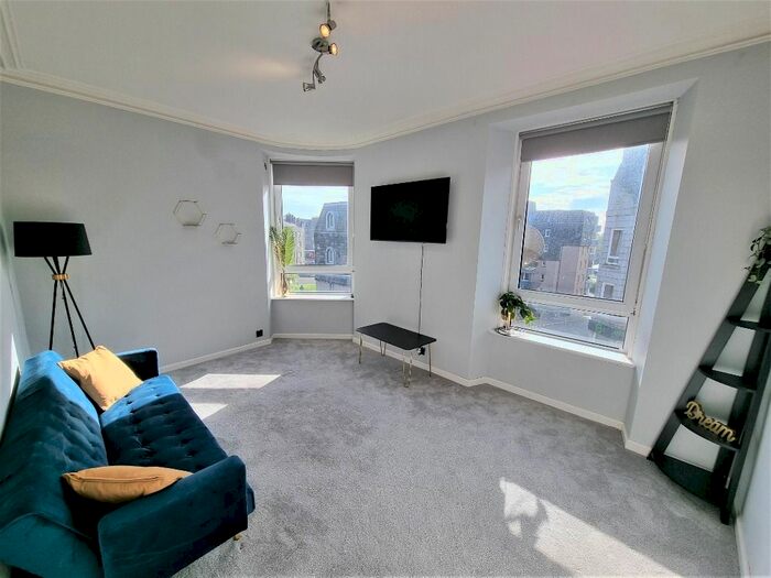 1 Bedroom Flat To Rent In Northfield Place, Rosemount, Aberdeen, AB25