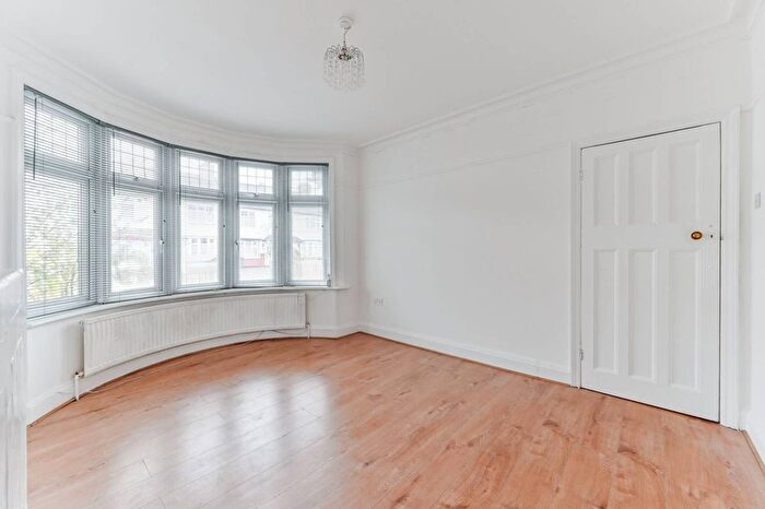 4 Bedroom Terraced House To Rent In Wydehurst Road, Croydon, CR0