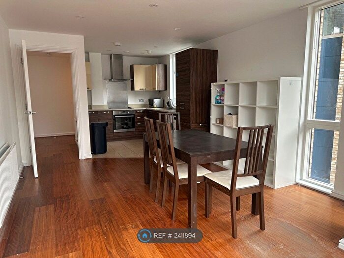 2 Bedroom Flat To Rent In Roffo Court, London, SE17