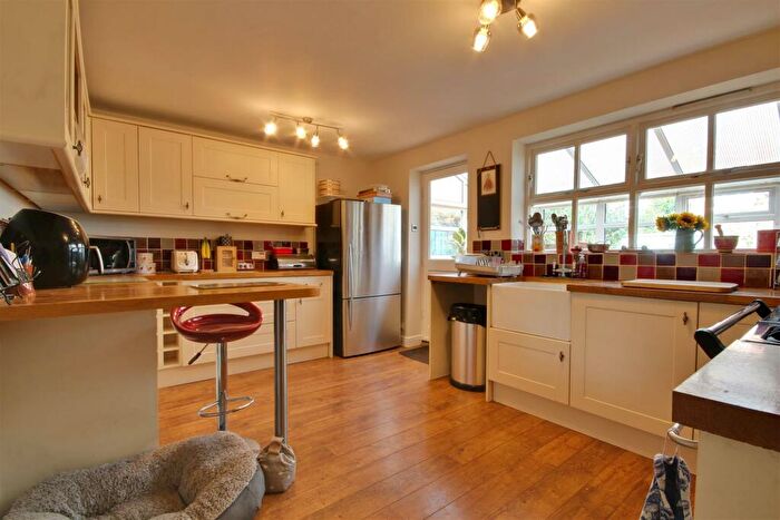4 Bedroom Detached House For Sale In Poplars Way, Beverley, HU17