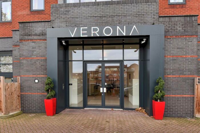 1 Bedroom Apartment To Rent In Slough, Berkshire, SL1