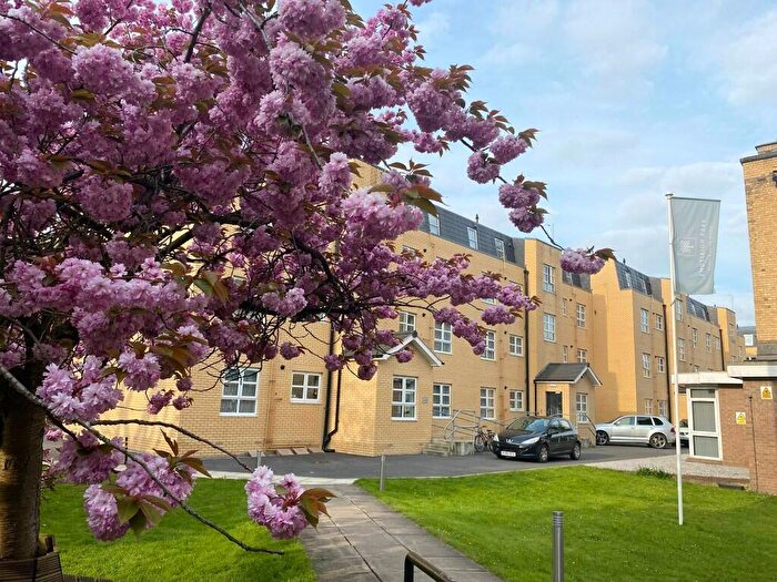 2 Bedroom Apartment To Rent In Endsleigh Park Beverley Road, Hull, East Riding Of Yorkshire, HU6