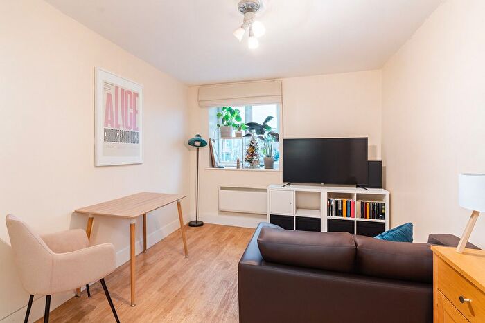 1 Bedroom Flat For Sale In Westminster Bridge Road, London, SE1