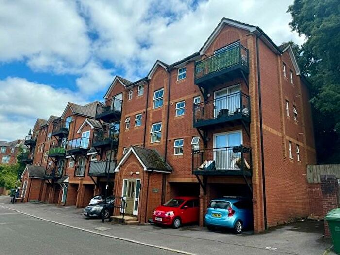 2 Bedroom Apartment To Rent In Riverdene Place, Bitterne, Southampton, SO18