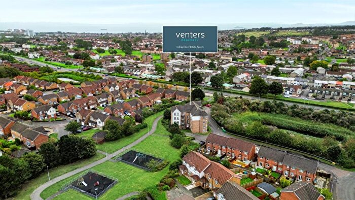 2 Bedroom Flat For Sale In Malcolms Meadow, Kirkcaldy, KY2