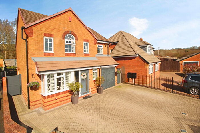 3 Bedroom Detached House For Sale In Stokesay Rise, Milking Bank, Dudley, DY1