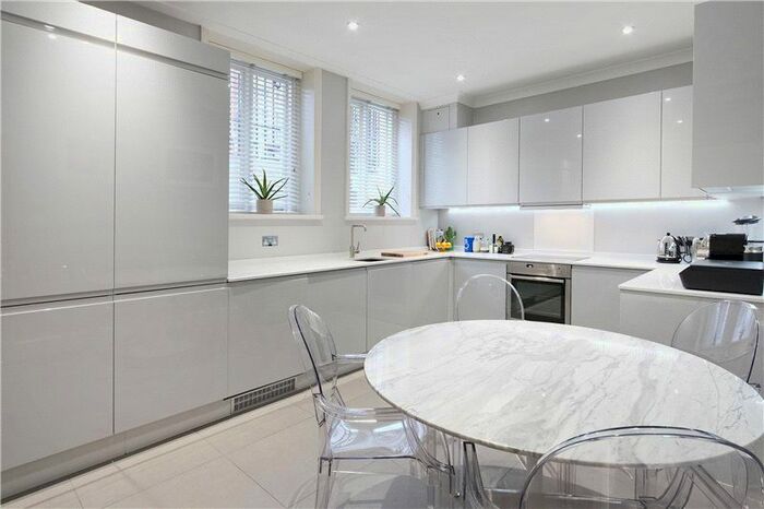 2 Bedroom Flat To Rent In Lennox Gardens, Knightsbridge, London, SW1X