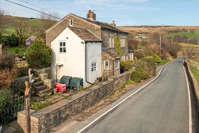 2 Bedroom Semi Detached House For Sale In Rough Bottom, Mytholmroyd, Hebden Bridge, West Yorkshire, HX7