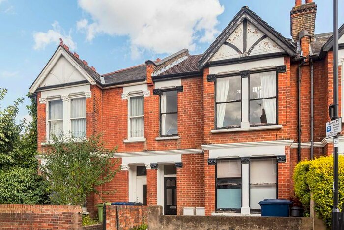 2 Bedroom Flat To Rent In Weston Road, London, W4