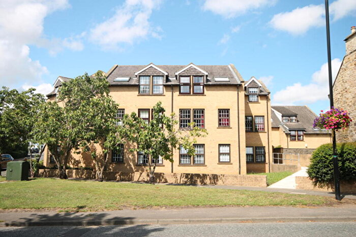 2 Bedroom Apartment For Sale In Meadowfield Park, Ponteland, Newcastle Upon Tyne, NE20