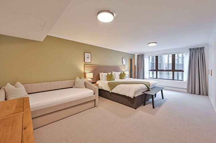 1 Bedroom Flat To Rent In Kensington High Street, London, High Street Kensington, London, W8