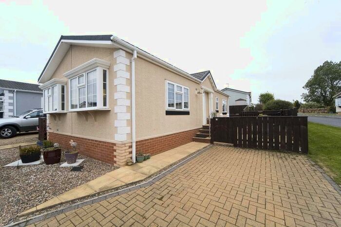 2 Bedroom Bungalow For Sale In Seaview Park Homes, Easington Road, Hartlepool, TS24