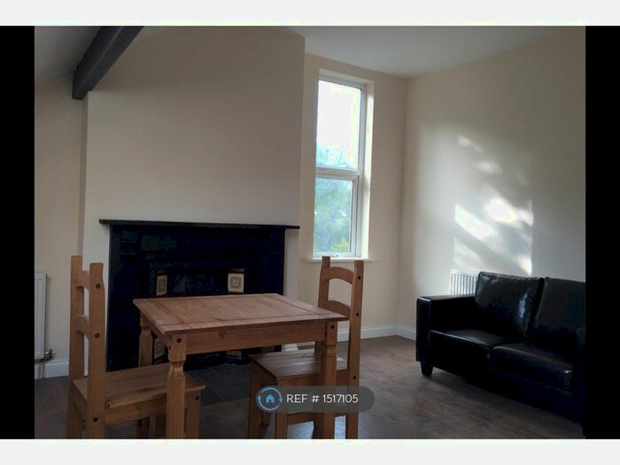 1 Bedroom Flat To Rent In Oakwood Avenue, Leeds, LS8