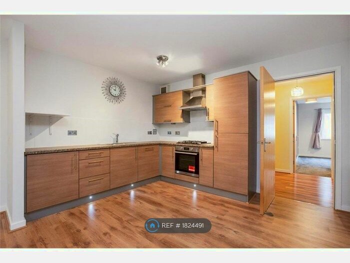 2 Bedroom Flat To Rent In Newhaven Road, Edinburgh, EH6