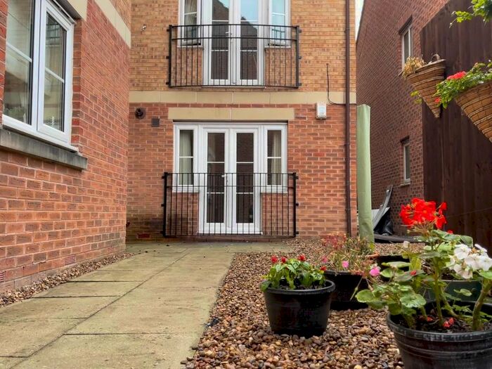 2 Bedroom Flat To Rent In Radulf Gardens, Liversedge, WF15