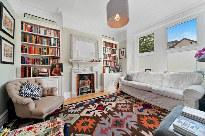 5 Bedroom Semi-Detached House To Rent In Julian Avenue, London, W3