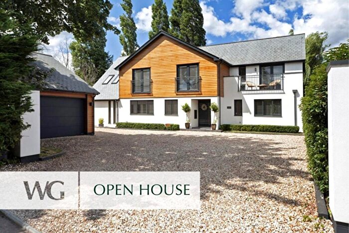 5 Bedroom Detached House For Sale In Clyst St Mary, EX5