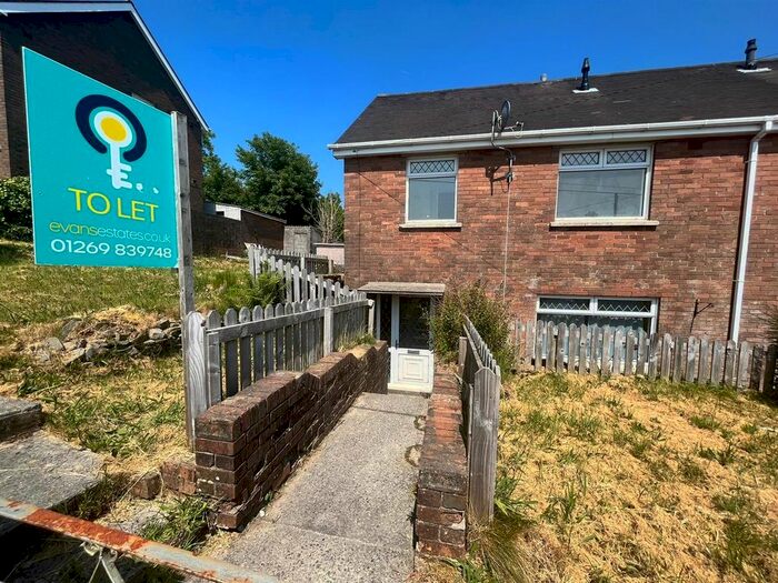 3 Bedroom Semi-Detached House To Rent In Ffordd Aneurin, Pontyberem, Llanelli, SA15