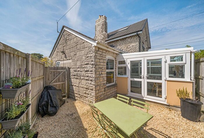 2 Bedroom End Of Terrace House For Sale In Frome Road, Radstock, Somerset, BA3