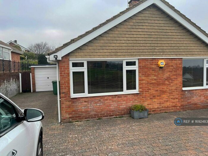 3 Bedroom Bungalow To Rent In Rodmill Drive, Eastbourne, BN21