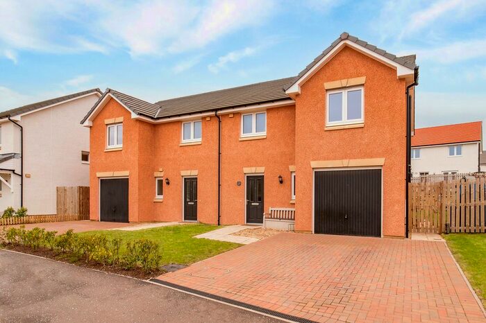 3 Bedroom Semi-Detached House For Sale In Brand Court, Dunbar, EH42