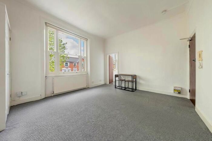 Studio To Rent In West End Lane, West Hampstead, London, NW6