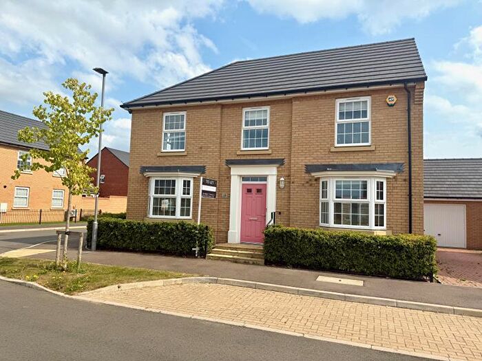 4 Bedroom Detached House To Rent In Port Line Road, Brooklands, MK10