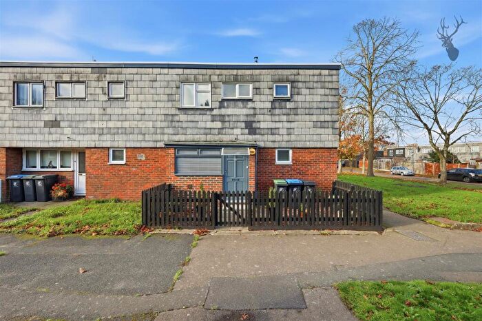 3 Bedroom End Of Terrace House For Sale In Milhoo Court, Waltham Abbey, EN9