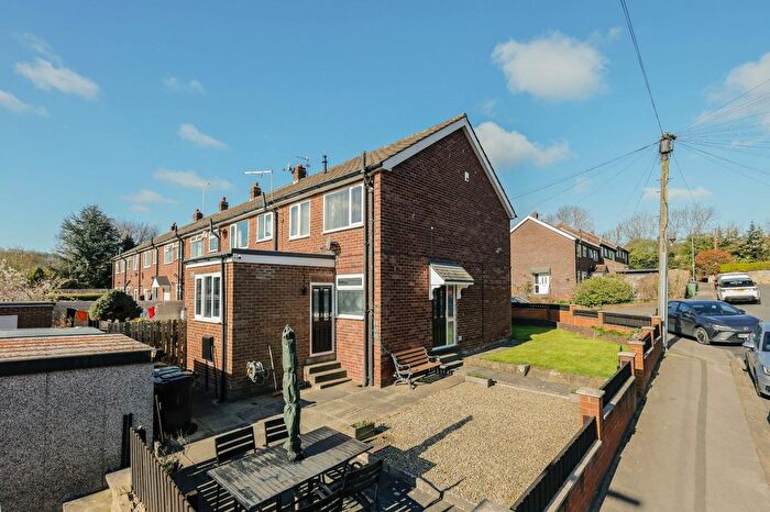 3 Bedroom End Terrace House For Sale In Wycliffe Close, Leeds, West Yorkshire, LS13