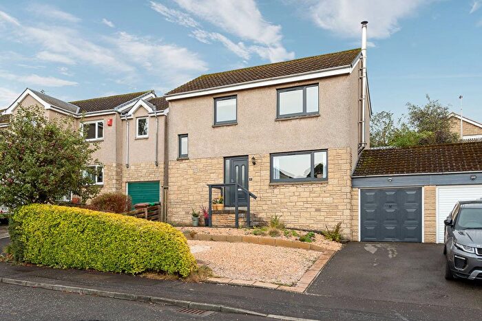 3 Bedroom Detached House For Sale In St. Fillans Crescent, Aberdour, Burntisland, Fife, KY3