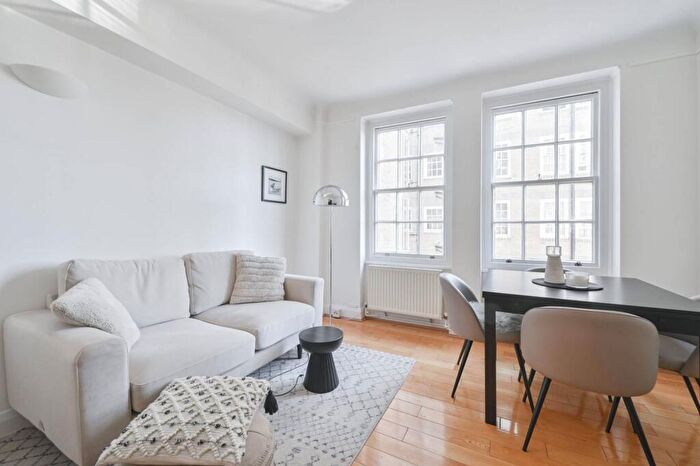 1 Bedroom Flat For Sale In Gloucester Place, Marylebone, London, NW1