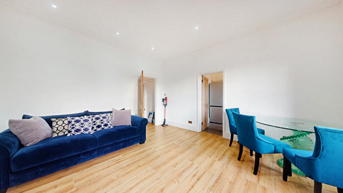 1 Bedroom Flat To Rent In Bromley Grove, Bromley, BR2