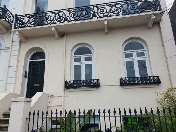 1 Bedroom Flat To Rent In Roundhill Crescent, Brighton, BN2