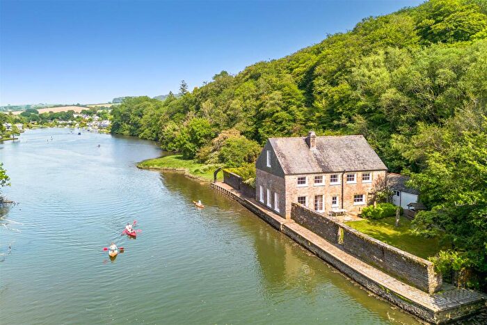 5 Bedroom Character Property For Sale In Lerryn, PL22