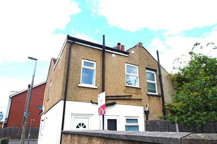 1 Bedroom Flat To Rent In Hagden Lane, Watford, WD18
