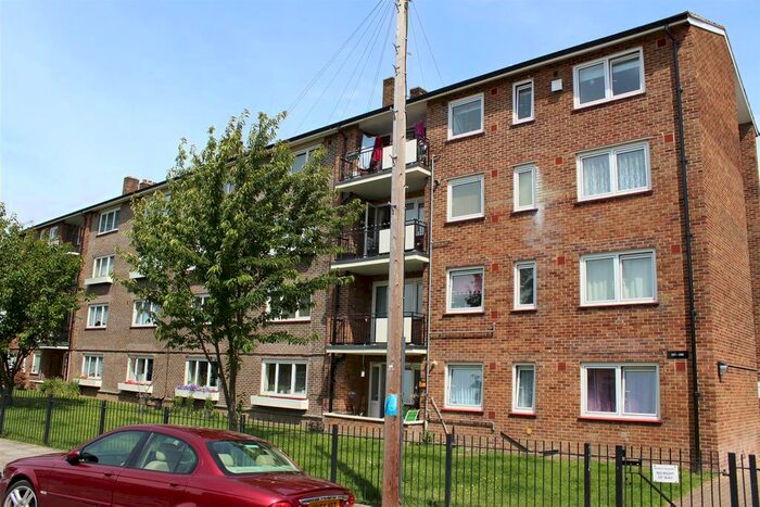 1 Bedroom Flat To Rent In Locksway Road, Southsea, PO4