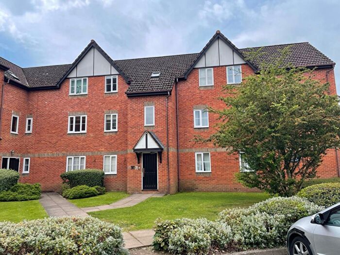 1 Bedroom Flat To Rent In Rembrandt Way, Reading, RG1