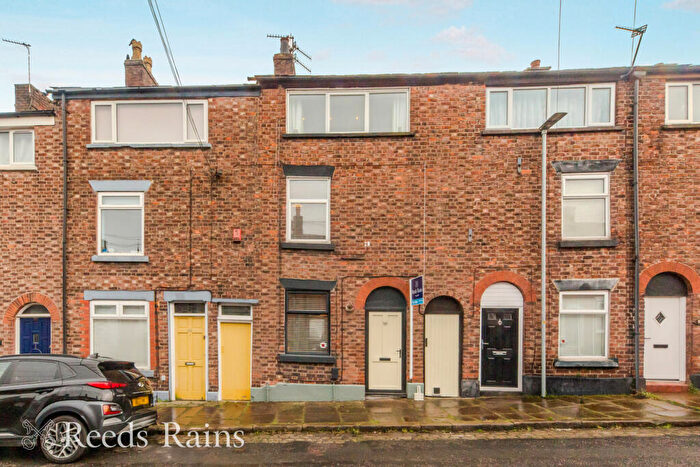 3 Bedroom Terraced House For Sale In Peel Street, Macclesfield, Cheshire, SK11