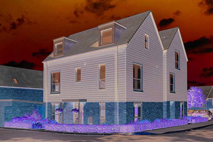 4 Bedroom Detached House For Sale In , Blunsdon Hill, SN26