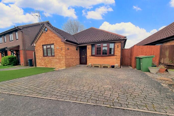 2 Bedroom Detached Bungalow To Rent In Valley Park, SO53