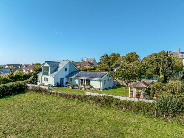 3 Bedroom Detached House For Sale In Helebridge Road, Marhamchurch, EX23