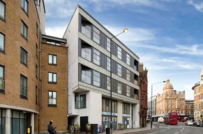 1 Bedroom Flat To Rent In Goswell Road, Angel Southside, EC1V
