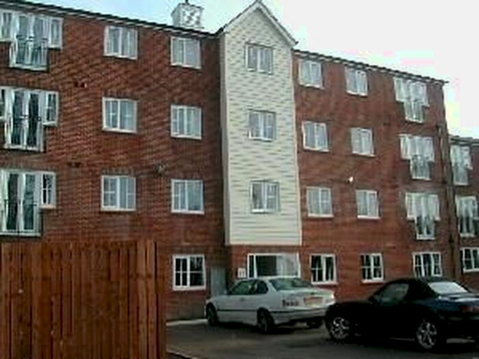 2 Bedroom Flat To Rent In Mill Bridge Close, Retford, DN22