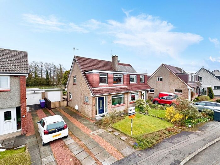 3 Bedroom Semi-Detached House For Sale In Crummock Gardens, Beith, KA15