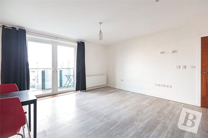 1 Bedroom Flat For Sale In Minter Road, Barking, IG11